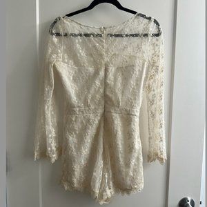 BB DAKOTA LACE ROMPER